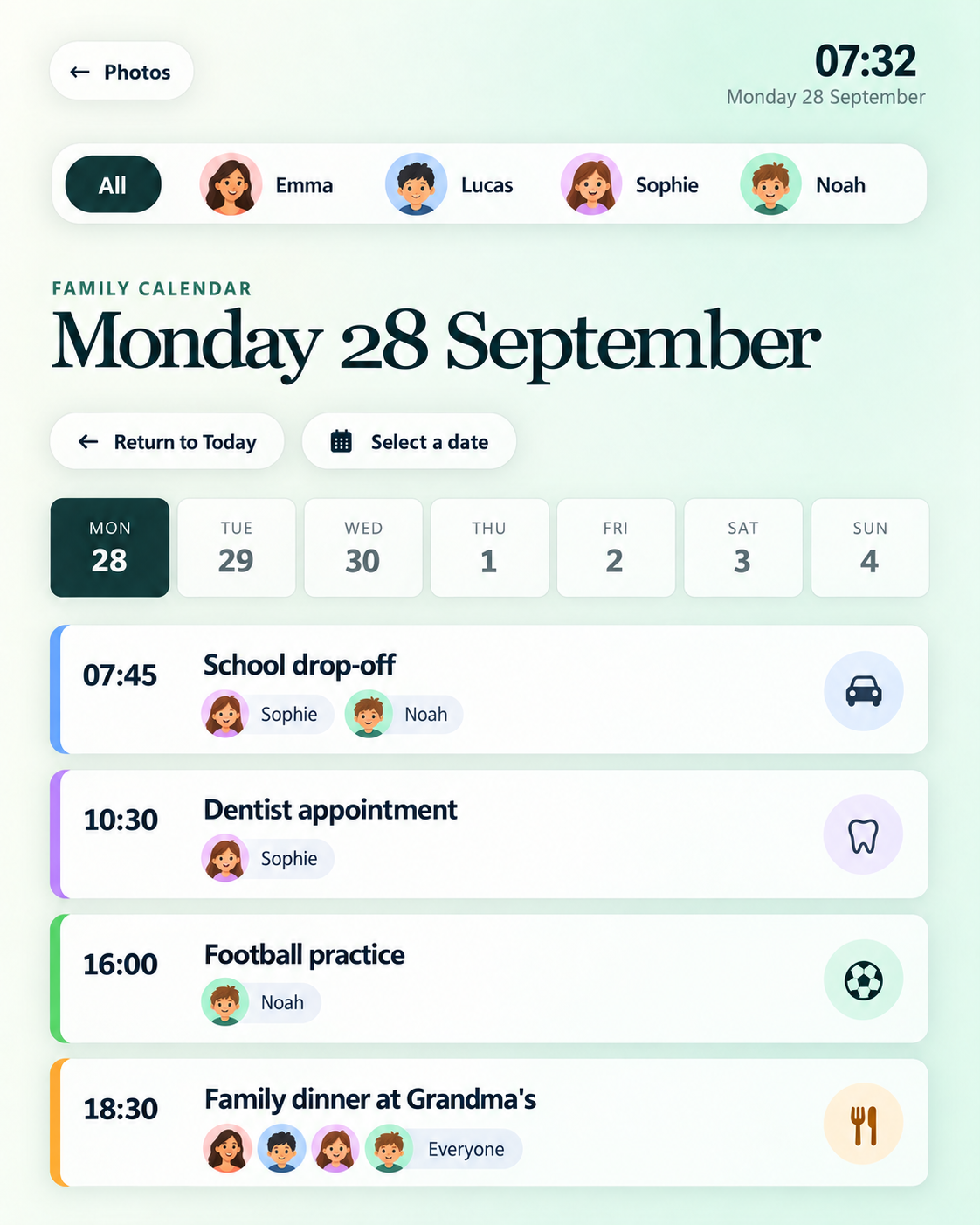 FamyGram seven-day family calendar with member filters